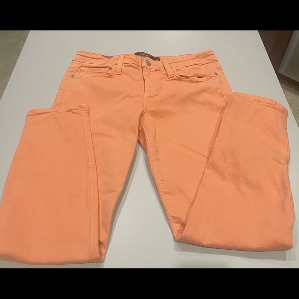 Joe’s Ankle Jeans. Size 28. Color is light orange. Waist 28 & Jean length is 26”